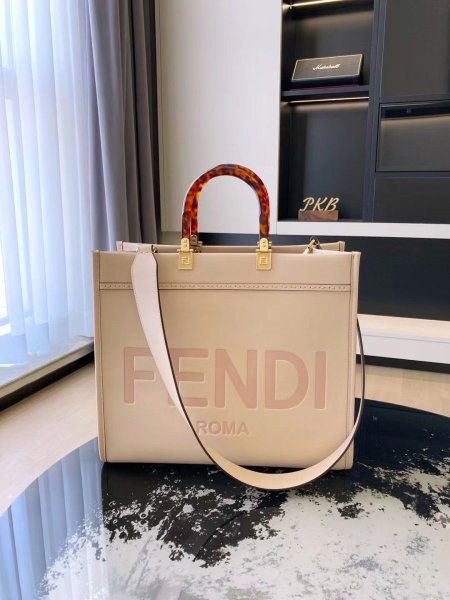 Tas Fendi - بيج